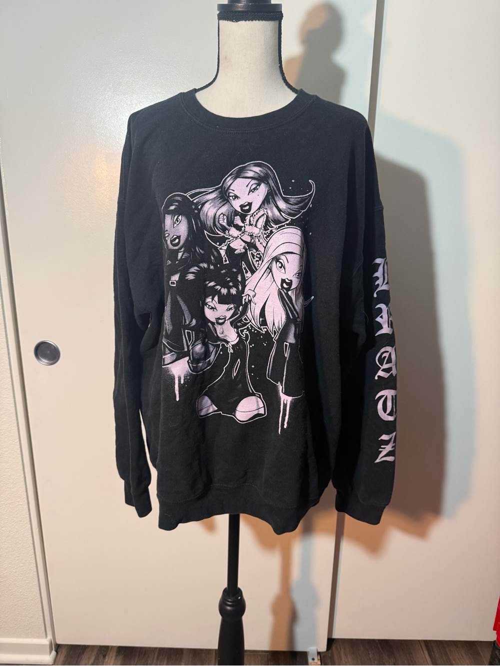 💋 Black Long Sleeve Bratz Sweater 💋